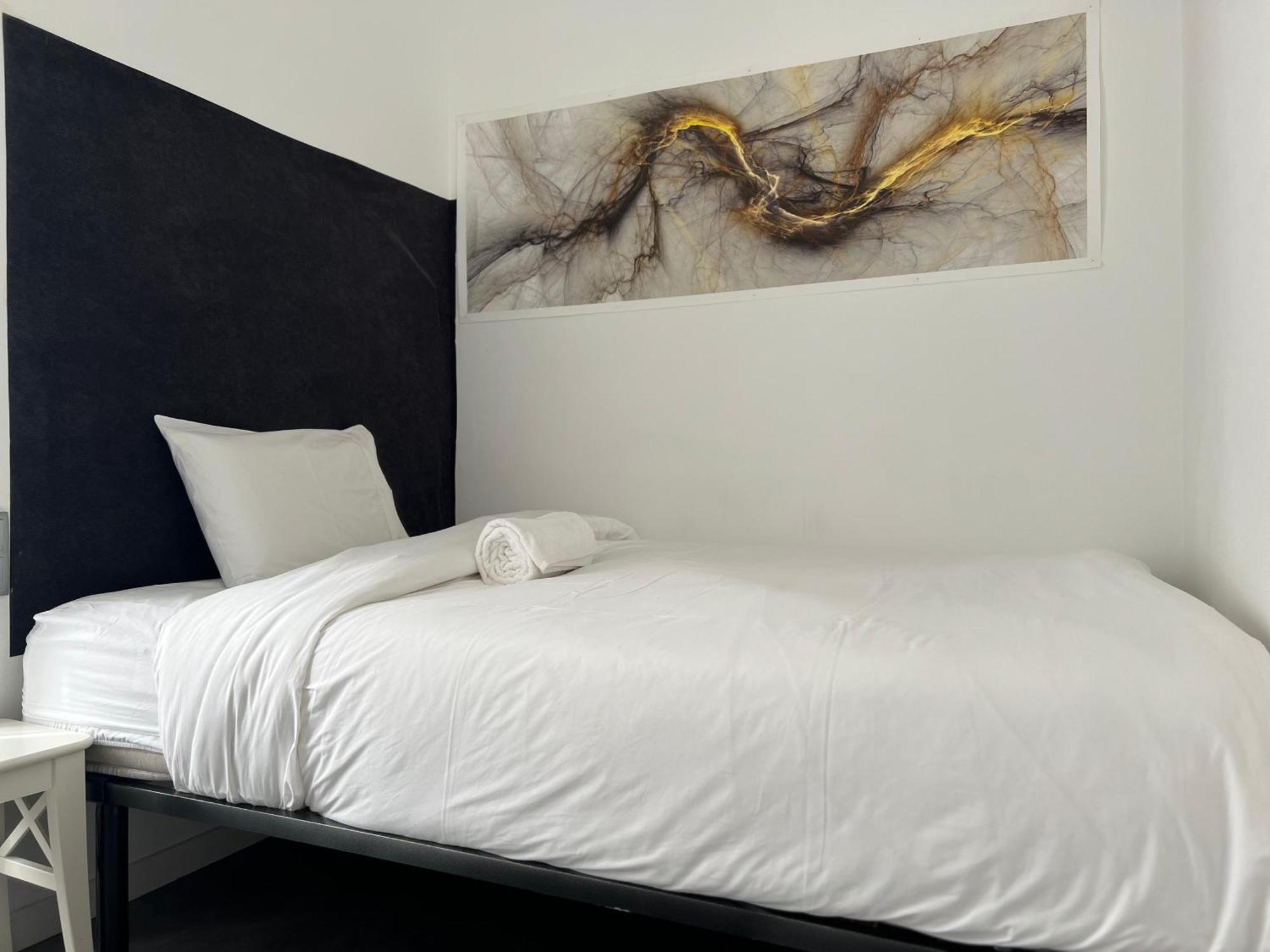 Laniakea Suites Lisbon Room photo